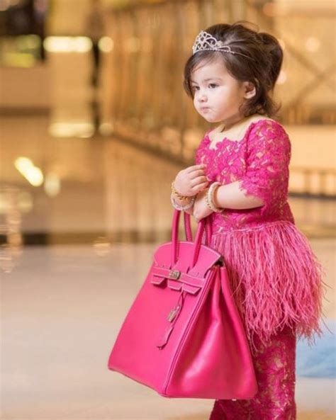 Kerja kosong sabah 2021 peluang pekerjaan di bataras hypermarket sandakan jawatan : Aaisyah Dhia Rana akan ada 'bodyguard' - Kisah Dunia