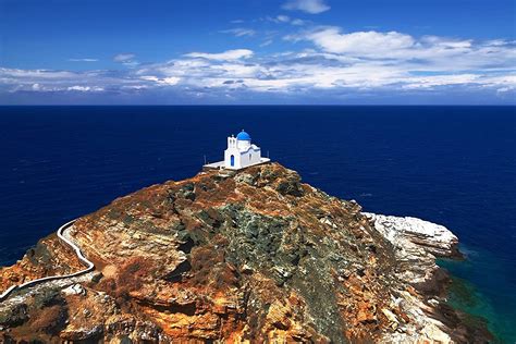 Cyclades Islands Greece | Perfect Travel Guide for 2021 | Holidayify.com