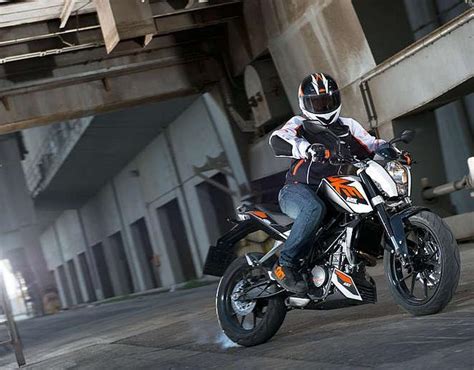 New ktm duke 125 specifications and price in india. KTM 125 Duke Price, Specs, Review, Pics & Mileage in India