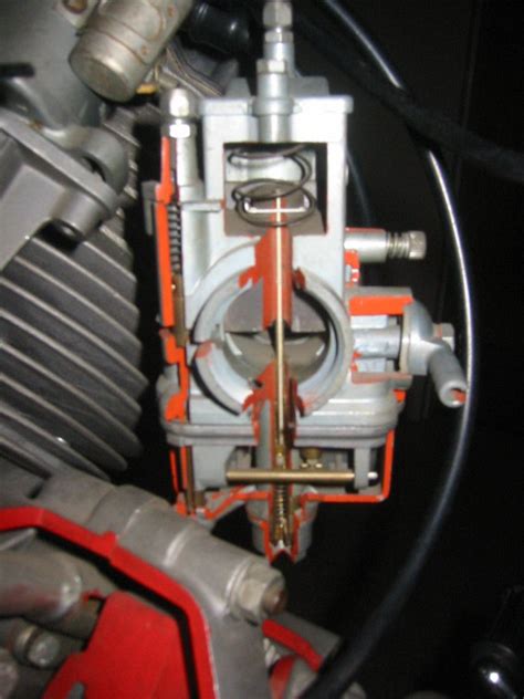 Internal Cut Away Images Of The Engine Transmission And Bevel Drive