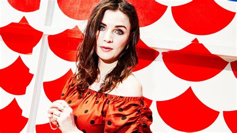 In ‘this Way Up Aisling Bea Lets Everyone Be Complex The New York Times