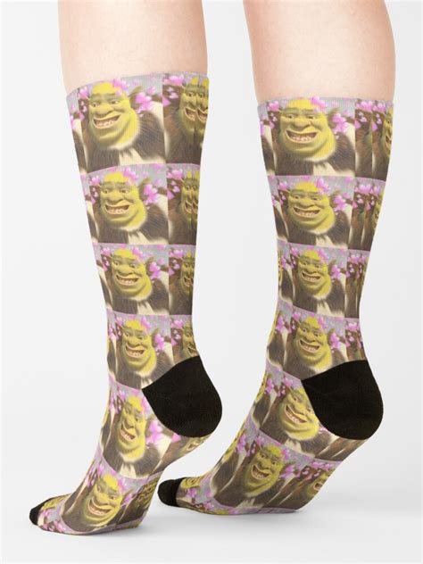 Shrek Hearts Socks For Sale By Taliaartt Redbubble
