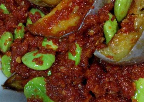 Sedang mencari inspirasi resep sambal terong pindang yang unik? Resep sambel terong dan petai oleh Nana Ningnong - Cookpad