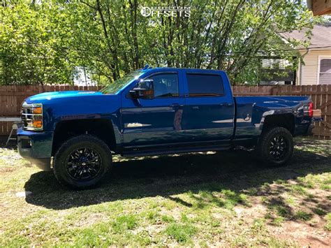 2017 Chevrolet Silverado 3500 Hd With 20x9 20 Fuel Sledge And 3511