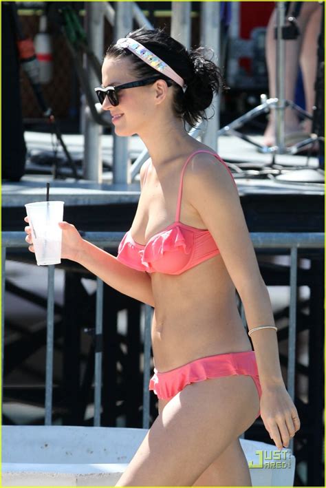 katy perry in bikini bliss photo 2097012 katy perry photos just jared celebrity news and