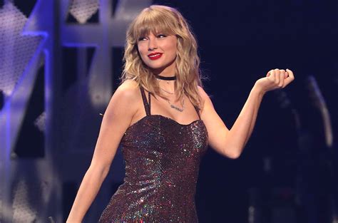 Taylor Swift Shares All Star Photos From Her 30th Birthday See Her