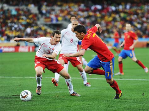 In 18 previous meetings between the sides, spain have won 15, with the others ending in draws. Stephan Lichtsteiner Photos Photos - Spain v Switzerland ...
