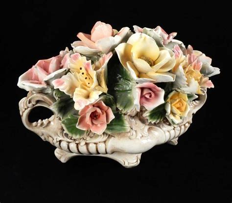 Large Capodimonte Centerpiece With Roses