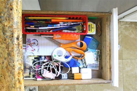 Whats In Myjunk Drawer