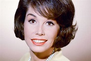 Mary Tyler Moore Dead: Life in Photos | Time