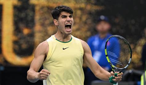 Carlos Alcaraz Fires A Warning To Novak Djokovic As He Makes Ominous Wimbledon Comparison