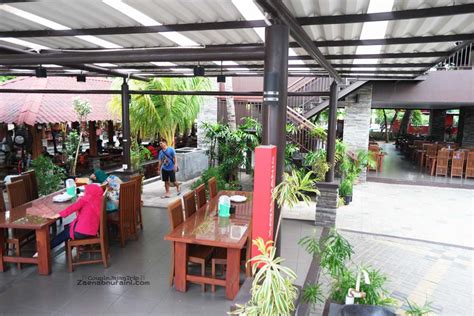 Taman Santap Rumah Kayu Air Ancol Nuansa Makan Di Dalam Pesawat