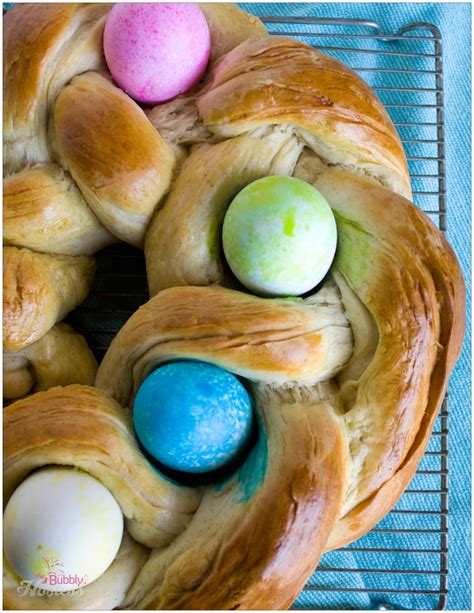 Here's a delicious italian easter bread recipe that anyone can make. Sicilian Easter Bread / Italian Easter Bread With Dyed ...