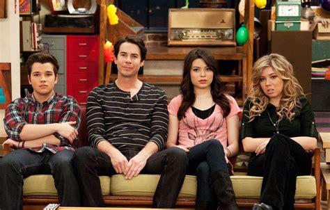 A group of best friends creating a webcast while grappling with everyday problems and adventures. iCarly Reboot Release Date | iCarly Reboot Cast and Plot ...