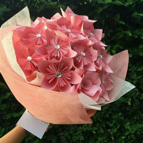 Pin oleh Aprilia Dewi di Bunga kertas | Bunga kertas, Bunga