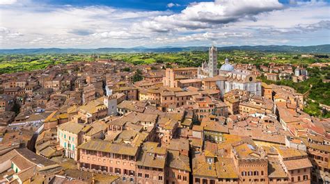 10 Reasons To Visit Siena Italy