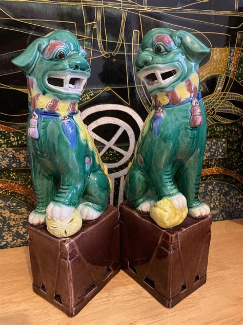Pair Of Chinese Famille Verte Foo Dogs On Stands Majolica Etsy Foo