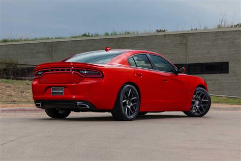 2017 Dodge Charger Review Trims Specs Price New Interior Features