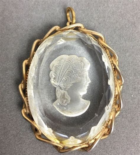 Vintage Cameo Womens Pendant Glass Intaglio Reverse Carved Clear Oval