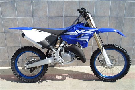 Review Of Yamaha Yz125 2018 Pictures Live Photos And Description Yamaha