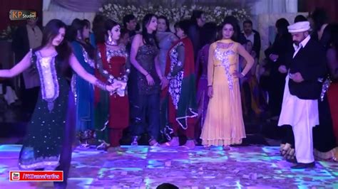 Mast Kuri Chanda Performing Punjabi Mujra Dance 2016 Youtube
