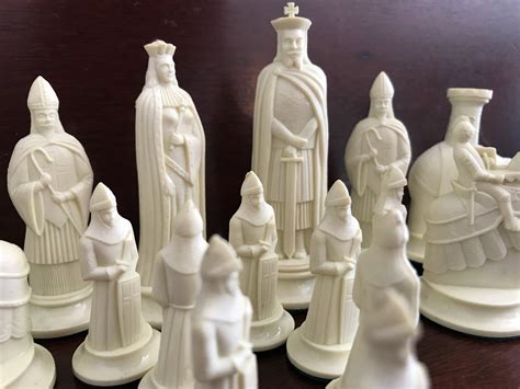 Vintage Chess Set, Florentine Kingsway Chess pieces, 1950s Collectors Chess Game, Chess Pieces ...