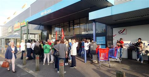 Personeel Houdt Carrefour Dicht Schoten Regio Hln