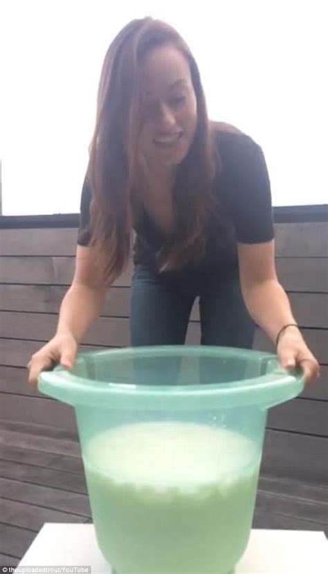 olivia wilde uses breast milk for als ice bucket challenge daily mail online
