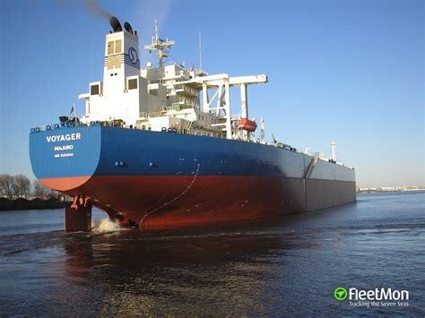 Vessel VOYAGER (Oil tanker) IMO 9253894, MMSI 538090231