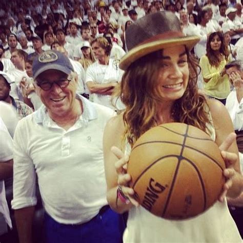 Jimmy kimmel, trevor noah, jimmy fallon, samantha bee continue riffing from home on the day's news 20 march 2020 | deadline. Jimmy and his daughter Samantha | Jimmy buffett, Kenny ...