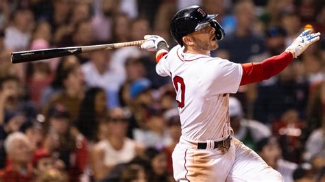 Red Sox Score 9 Straight Rally Past Yanks 11 6 For Split Abc7 New York