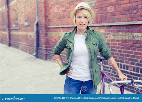 Hipster Woman With Vintage Road Bike In City Stock Image Image Of