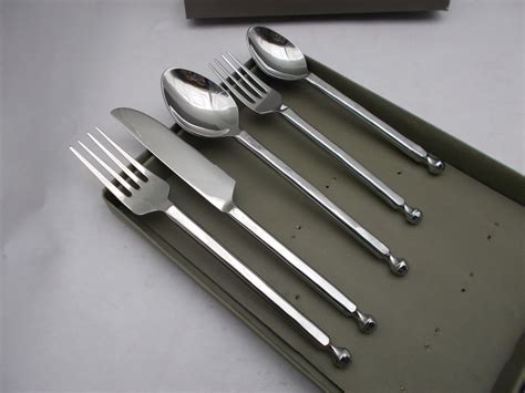Highly Polished Stainless Steel Cutlery Designer Shape Rs 490 Set