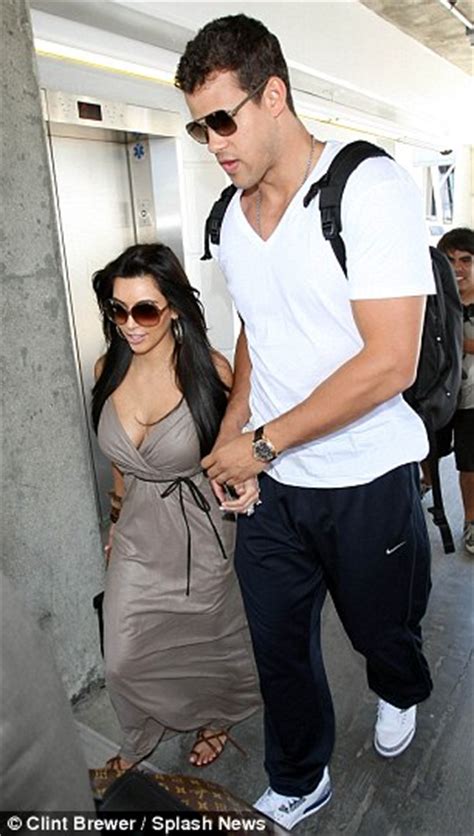 Kim Kardashian Honeymoon Mr And Mrs Kris Humphries Jet Off To Europe