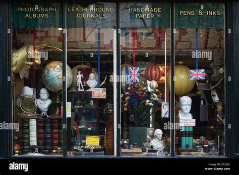 Scriptum Shop Window Turl Street Oxford England Stock Photo Alamy