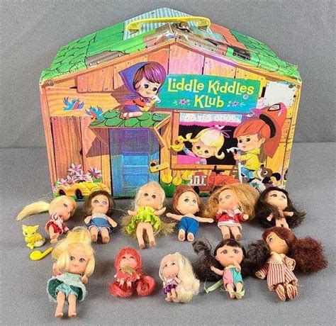 Liddle Kiddles Klub Case And Dolls Matthew Bullock Auctioneers