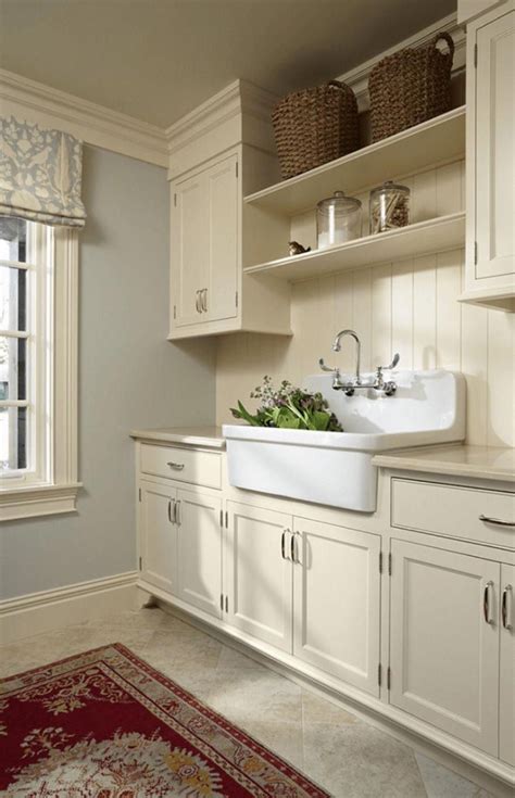 Choosing a gray paint color from benjamin moore can be challenging, i made the choice easy for you by finding the best benjamin moore paint gray colors. 7 tips for storing spices (2020) | Cream colored kitchen ...