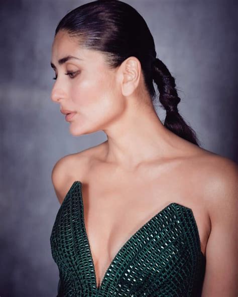 Kareena Kapoor In Green Dress At Lakme Absolute Grand Finale Actress Album