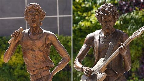 Statues Of The Rolling Stones Mick Jagger And Keith Richards Unveiled
