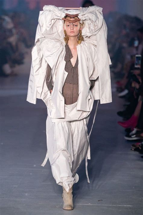 Andreas Kronthaler For Vivienne Westwood Spring 2020 Ready To Wear Collection Runway Looks