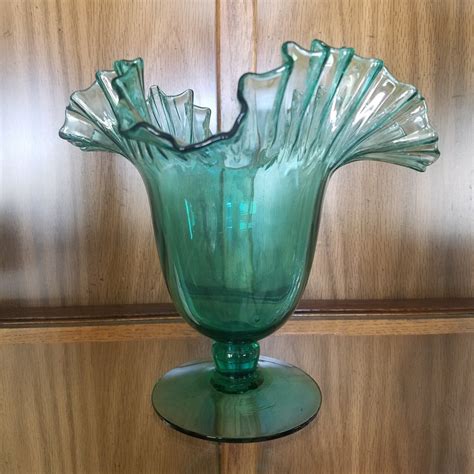 Age And Value Of A Depression Glass Vase Thriftyfun