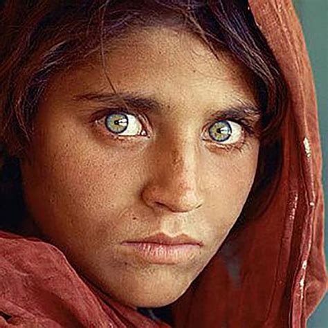 20 people with the most strikingly beautiful eyes