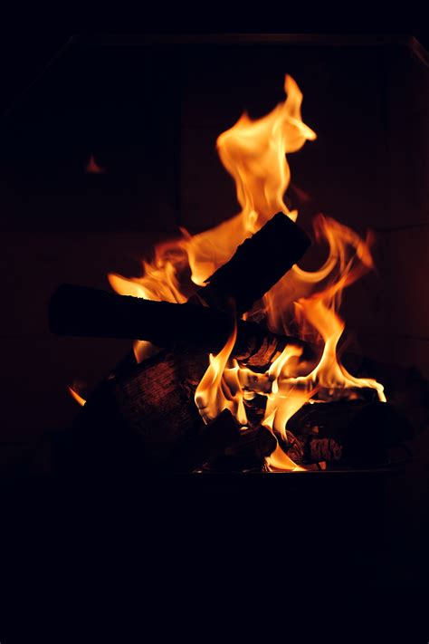Download and use 3,000+ fire stock photos for free. bonfire photo - Free Fire Image on Unsplash