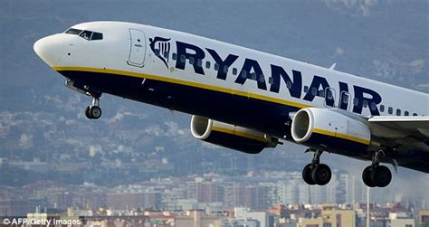Ryanair And Easyjet Report Rise In Passenger Numbers As Consumer Confidence Grows Daily Mail