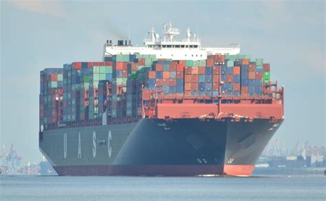 Sa Jir Containerschiff Von Uasc In Dienst Gestellt 2014 L