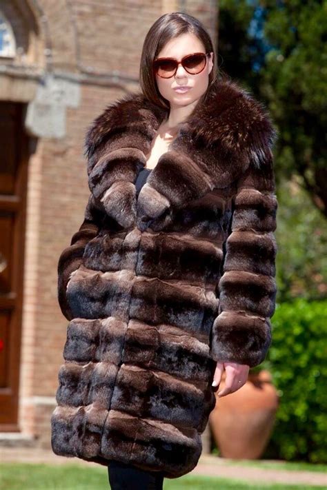 Brown Dyed Chinchilla Fur Coat With Dyed Fox Fur Collar Chinchilla Fur Coat Fur Fashion Womens