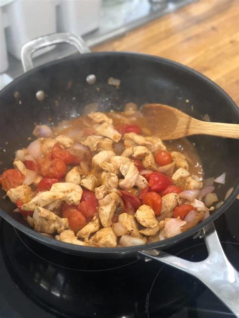 Many parents follow blw without even thinking about it. Chicken Ratatouille (3 Ingredients) - Baby Led Weaning ...