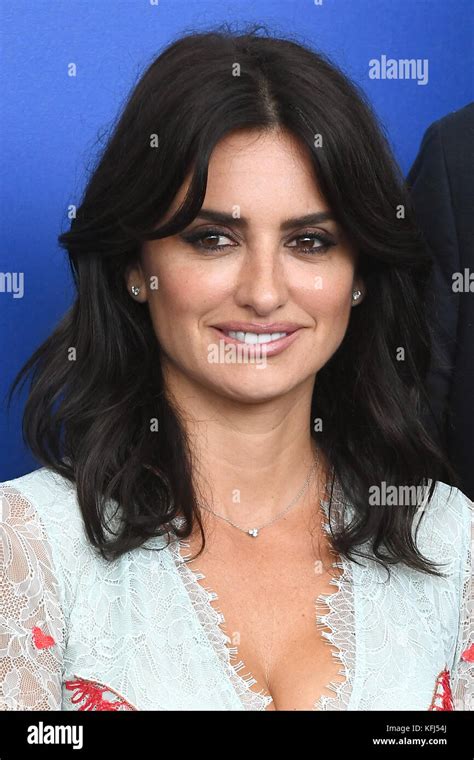 l actrice espagnole penelope cruz assiste à la photocall pour aimer pablo durant le 74e festival