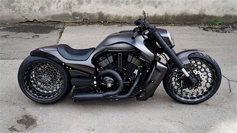 Custom Harley Davidson Night Rod Is All About Hexagon Wheel Design