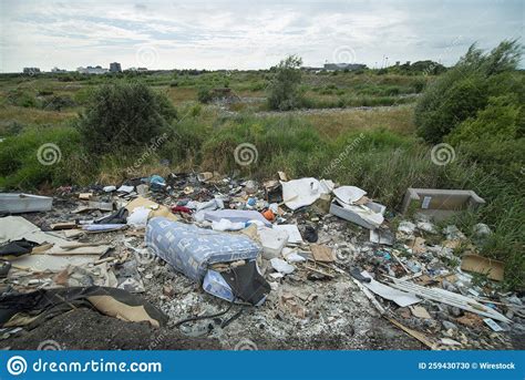 Rubbish Strewn Across Brownfield Site Stock Photo Image Of Kingdom